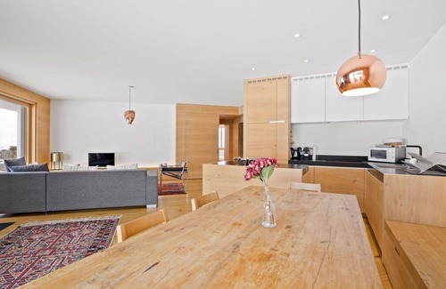 Valbella Apartment | Lovely apartment for 6 guests with WIFI, TV and balcony
