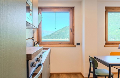 Verceia Apartment | Lovely apartment for 6 guests with A/C, WIFI, TV, balcony and parking