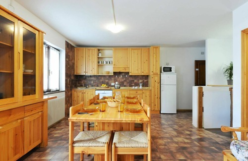 Alba Apartment | Lovely apartment for 8 people with WIFI, TV and pets allowed