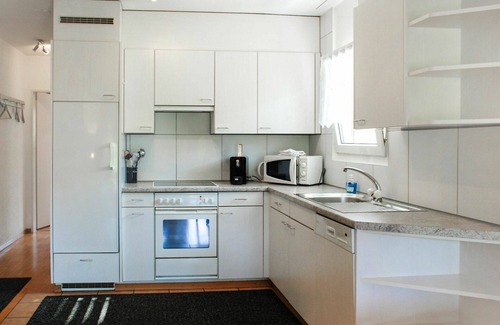 Caslano Apartment | Lovely apartment for 4 people with pool, WIFI, TV, patio, pets allowed and parking