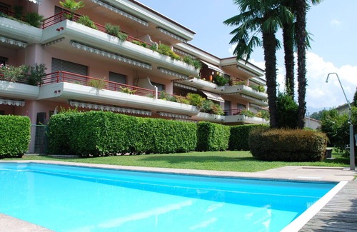 Caslano Apartment | Lovely apartment for 4 people with pool, WIFI, TV, patio, pets allowed and parking