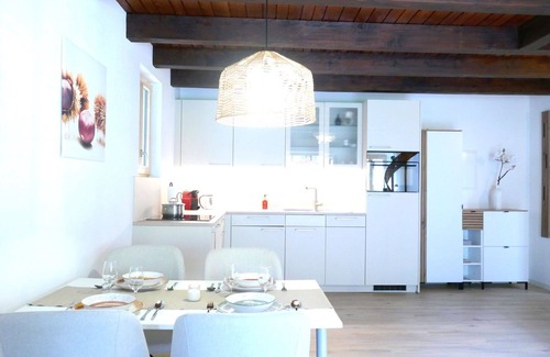 Roveredo Apartment | Lovely apartment for 4 people with terrace, panoramic view and parking