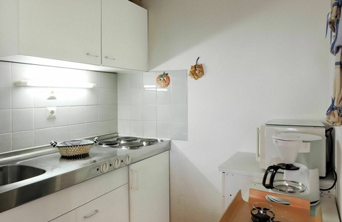 Loffingen Apartment | Lovely apartment for 4 guests with WIFI, pool, TV, balcony and parking