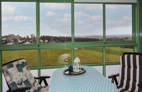 Loffingen Apartment | Lovely apartment for 4 guests with WIFI, pool, TV, balcony and parking