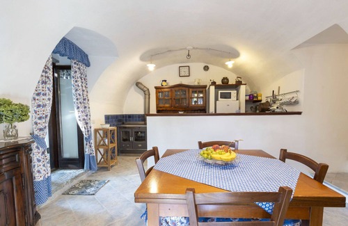 Morbegno Apartment | Lovely apartment for 4 people with WIFI, terrace, pets allowed and parking