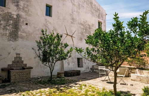 Strongoli Apartment | Lovely apartment for 7 guests with WIFI, patio and pets allowed