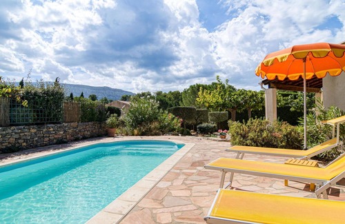 Nans-les-Pins Apartment | Lovely apartment for 8 guests with WIFI, private pool, TV, terrace and parking