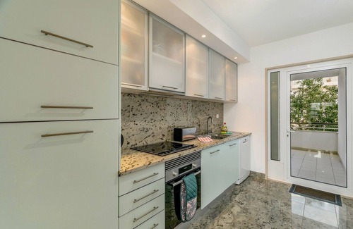 Telheiro Apartment | Lovely apartment in a great location