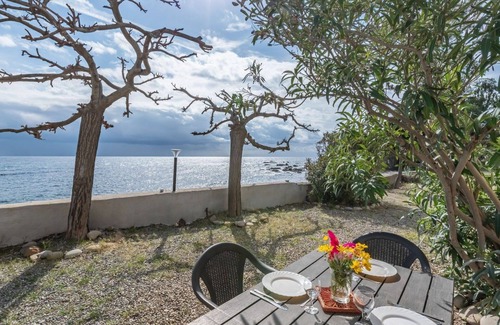 Sari-Solenzara House | Lovely apartment in villa for 5 people with WIFI, TV, patio and parking
