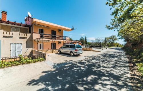 Bosana Apartment | Lovely Apartment In Bosana With Wifi