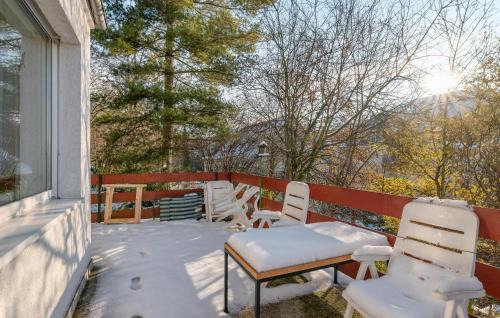 Kernberge Apartment | Lovely Apartment In Jena With Wifi