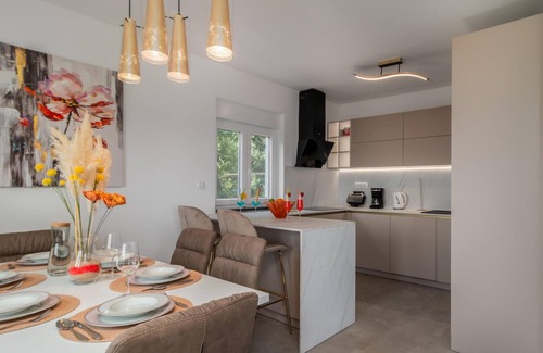 Kostrena Apartment | Lovely apartment in Kostrena with WiFi