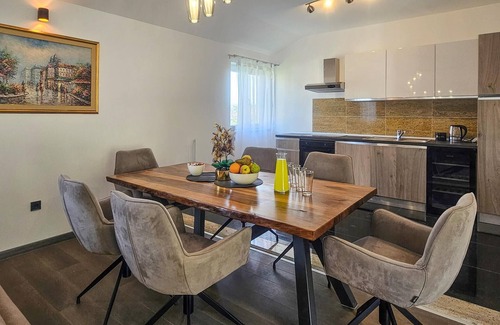 Kucice Apartment | Lovely apartment in Kucice with WiFi