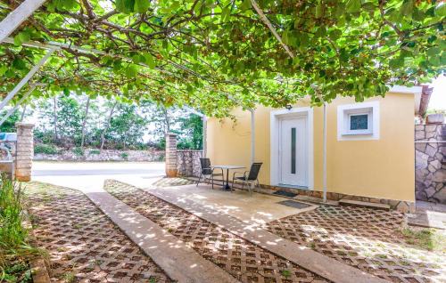 Marcana Apartment | Lovely Apartment In Marcana With Wifi