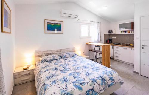 Marcana Apartment | Lovely Apartment In Marcana With Wifi