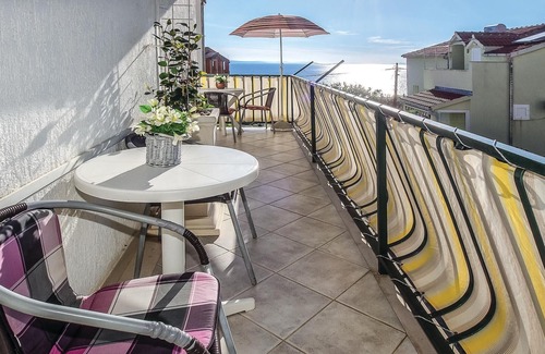 Omis Apartment | Lovely apartment in Omis with WiFi
