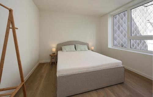 Ostend City Centre Apartment | Lovely Apartment In Oostende With Wifi