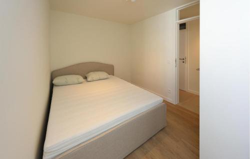 Ostend City Centre Apartment | Lovely Apartment In Oostende With Wifi