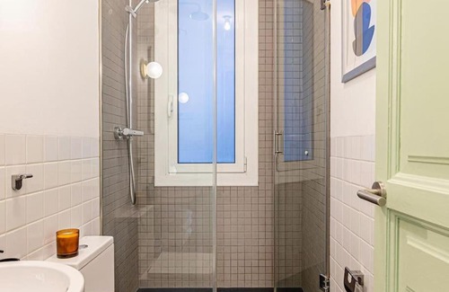 Sants-Montjuic Apartment | Lovely Apartment in Plaza España - Fira Montjuïc