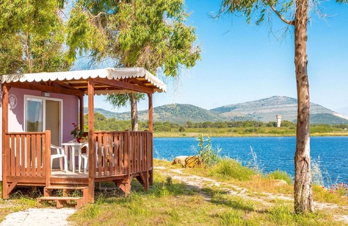 Fertilia House | Lovely apartment in villa for 4 people with A/C, pool, WIFI, TV, terrace and pets allowed