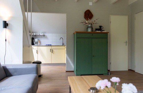 Municipality of Dalfsen House | Lovely apartment in villa for 4 guests with WIFI, pool, TV, terrace and parking