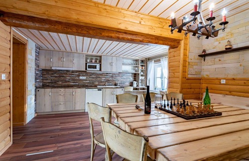 Rokytnice nad Jizerou Villa | Lovely apartment in villa with WIFI, TV, patio, pets allowed, panoramic view and parking
