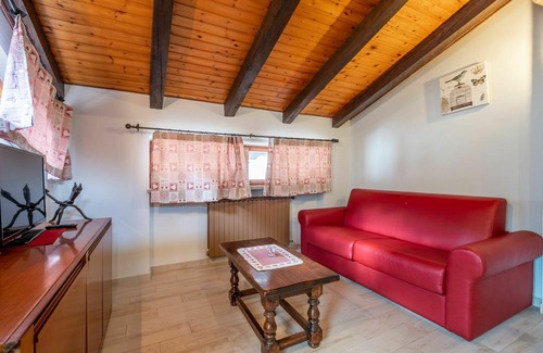 Chez Croiset Apartment | Lovely apartment for 4 people with A/C, WIFI, TV, pets allowed and parking
