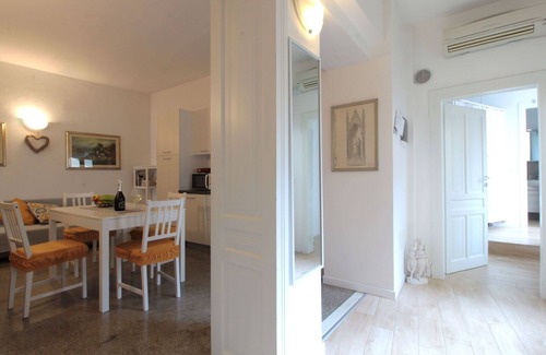 Valdobbiadene Apartment | Lovely apartment for 2 guests with WIFI, A/C, TV and balcony