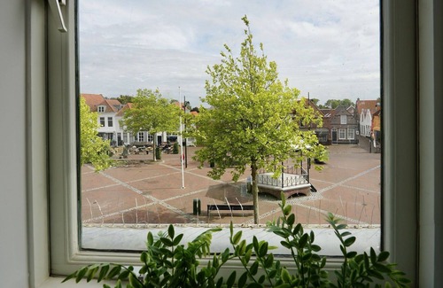 Brouwershaven Apartment | Lovely apartment for 2 guests with A/C, WIFI, TV and parking