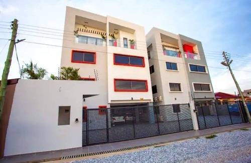 Teshie Apartment | Lovely apartment with AC in vibrant Accra