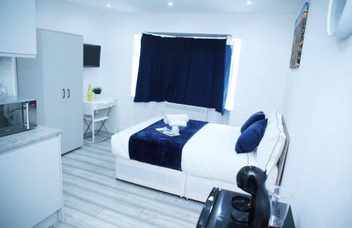 South Harrow Apartment | Lovely Apartment with free parking on premises.