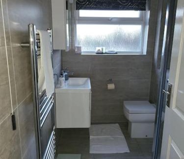 Sutton Coldfield Apartment | Lovely apartment with free parking & Wi-Fi