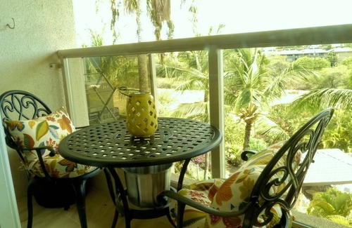 Kihei Apartment | Lovely Appointed Studio With Ocean & Mountain Views. SUMMER DISCOUNT 6/9 - 7/31