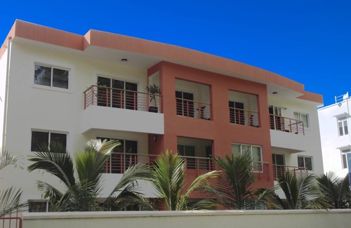 Wolmar Apartment | Lovely beachfront boutique apartment with sea views