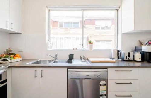 Randwick House | Lovely bedroom in eastern suburbs