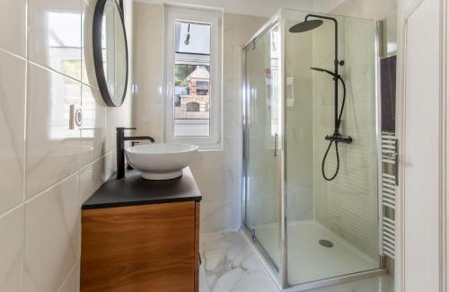 Angouleme Apartment | Lovely Bellamy centre-ville gare maison neuve
