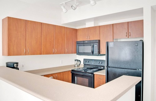 Northwest Bellevue Apartment | Lovely Bellevue 1BR w/W/D, Gym & Lounge nr Downtown Park, by Blueground