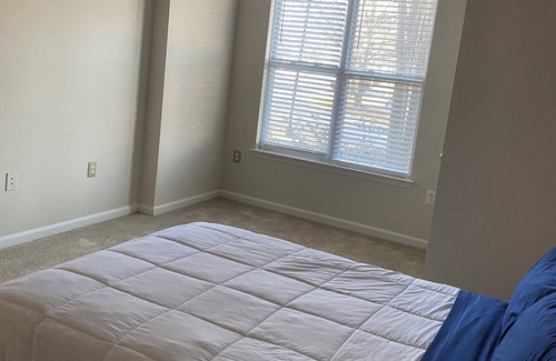 North Bethesda Apartment | Lovely Bethesda 1/1 by Metro Station