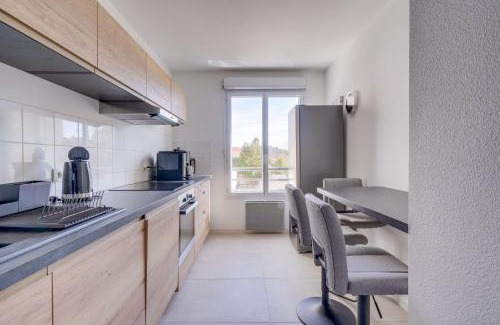 Bastide Apartment | Lovely Bordeaux flat with parking