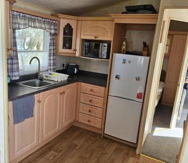 Hunstanton Other | Lovely Caravan At Manor Park, Nearby Hunstanton Beach In Norfolk Ref 23029T