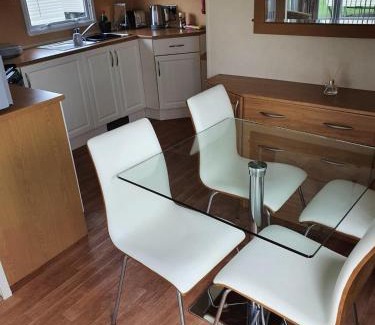 Felixstowe Other | Lovely Caravan With Wifi & Decking At Felixstowe Beach Holiday Park Ref 55005Sw