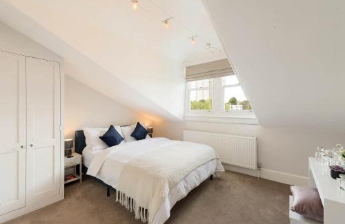 Primrose Hill Apartment | Lovely Central Apartment with Park Views