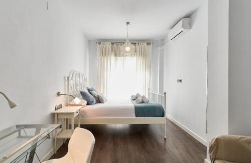 La Victoria Apartment | Lovely Central Suite