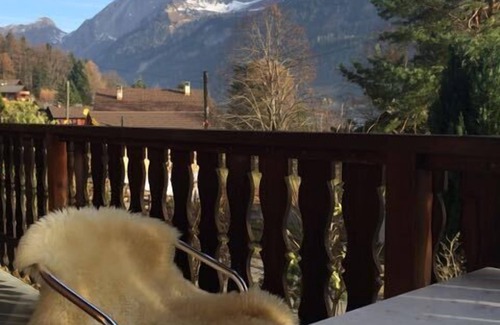 Barboleusaz House | Lovely chalet in the middle of the Swiss Alps