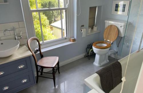 Charmouth House | Lovely Charmouth cottage with log fire & garden close to beach