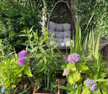 Charmouth House | Lovely Charmouth cottage with log fire & garden close to beach