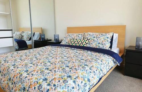 Braddon Apartment | Lovely City 1BR Apt Free Parking & Facing Mall