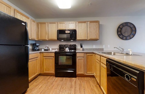 Steamboat Springs Condo | Lovely condo near the Wildhorse gondola with pool, hot tub & winter shuttle