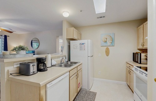 Folly Beach Condo | Lovely condo with marsh view, shaded balcony, central AC - 1 mile to Folly Beach