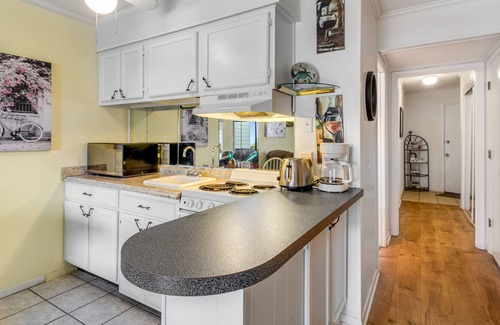 Tybee Island Condo | Lovely condo with balcony, amazing ocean views, pool & tennis